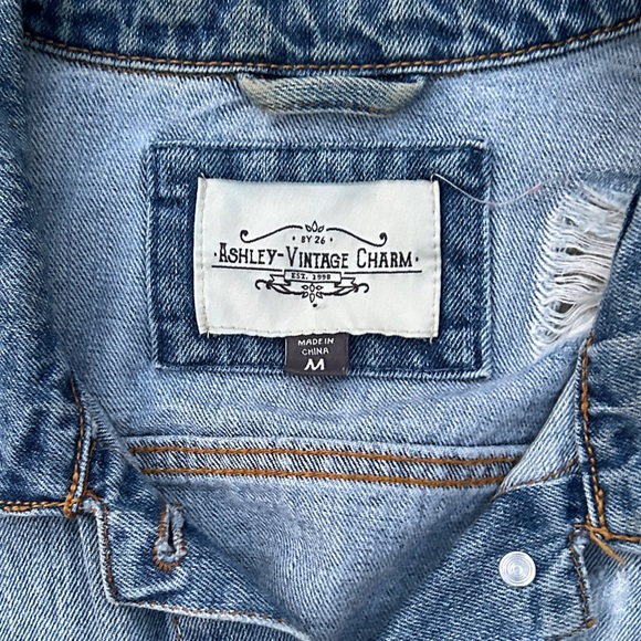 Distress Denim Jean Jacket Oversized Boyfriend  Fit size M - Picture 3 of 4